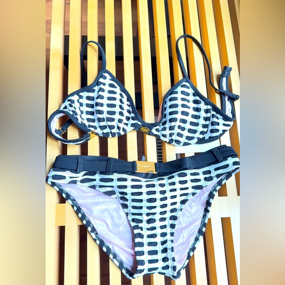 NWT St John Black And White Retro Style Gold Hardware Bikinii 6 top 8 bottom - Picture 1 of 8